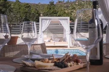 3-Bedroom Villa in Vrbanj for Up to 8 Guests