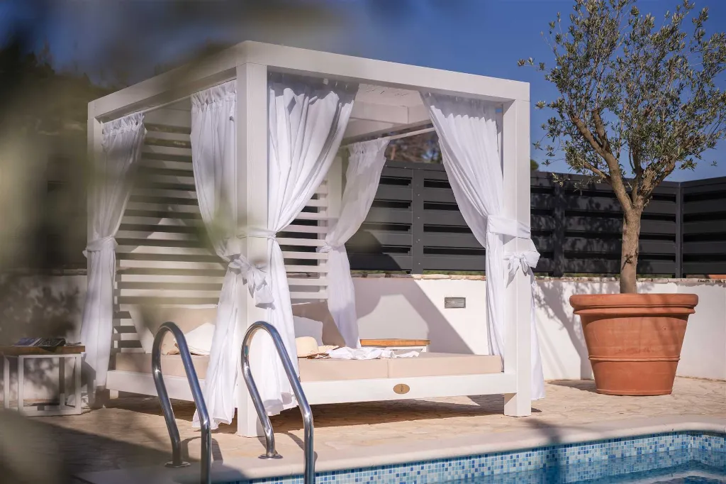 3-Bedroom Villa in Vrbanj for Up to 8 Guests