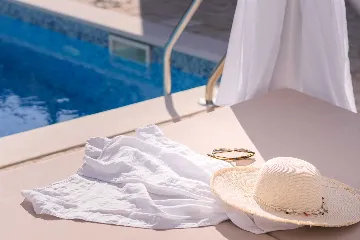 3-Bedroom Villa in Vrbanj for Up to 8 Guests