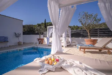 3-Bedroom Villa in Vrbanj for Up to 8 Guests