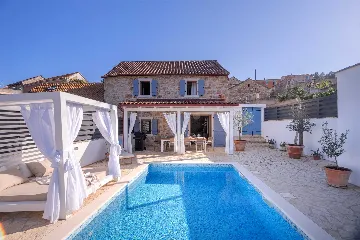3-Bedroom Villa in Vrbanj for Up to 8 Guests