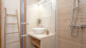 3-Bedroom Villa in Vrbanj for Up to 8 Guests