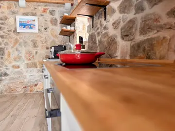 3-Bedroom Villa in Vrbanj for Up to 8 Guests