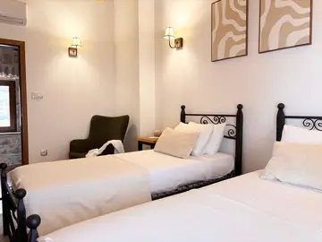 3-Bedroom Villa in Vrbanj for Up to 8 Guests