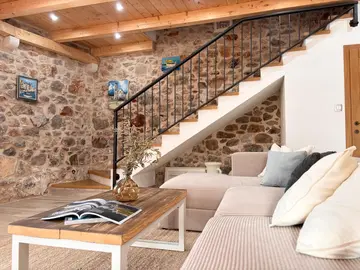 3-Bedroom Villa in Vrbanj for Up to 8 Guests