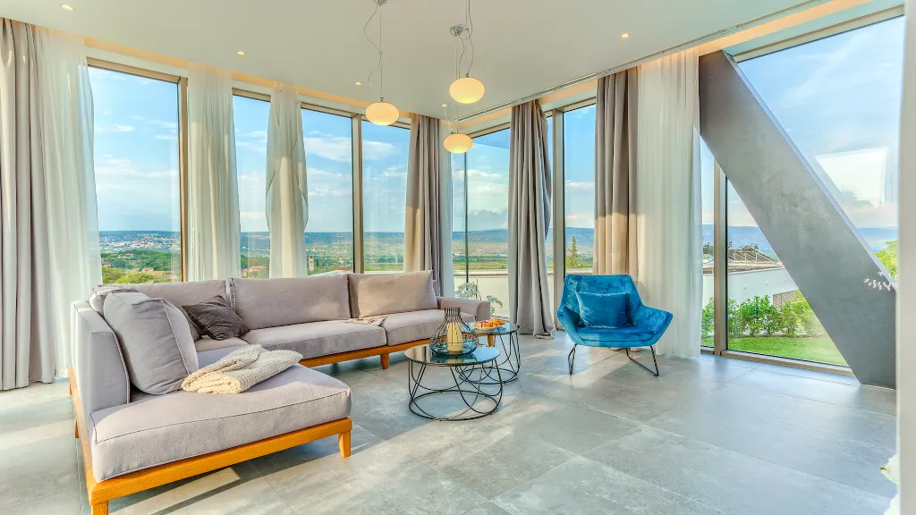 Heated Pool Villa with Spa and Tennis in Zmijavci