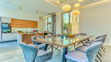 Heated Pool Villa with Spa and Tennis in Zmijavci