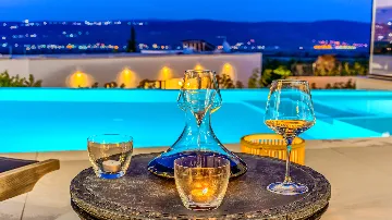 Heated Pool Villa with Spa and Tennis in Zmijavci