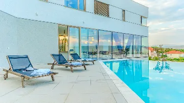 Heated Pool Villa with Spa and Tennis in Zmijavci