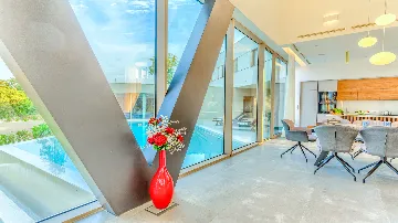 Heated Pool Villa with Spa and Tennis in Zmijavci