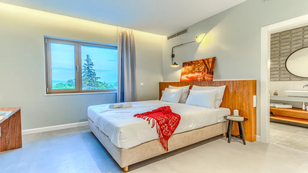 Heated Pool Villa with Spa and Tennis in Zmijavci