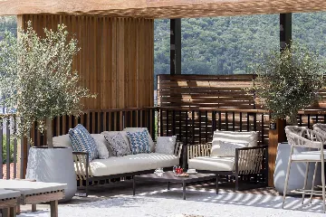 Villa in Rozat with Spa, Pool & Adriatic Views