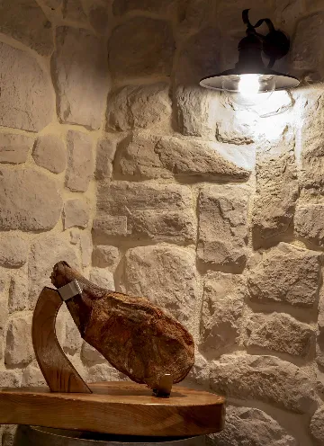 Villa in Rozat with Spa, Pool & Adriatic Views