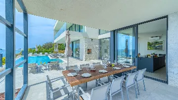 Rogoznica 5-Bedroom Villa for 10 Guests