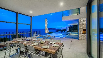 Rogoznica 5-Bedroom Villa for 10 Guests