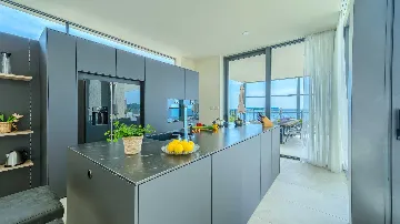 Rogoznica 5-Bedroom Villa for 10 Guests