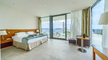 Rogoznica 5-Bedroom Villa for 10 Guests