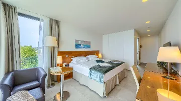 Rogoznica 5-Bedroom Villa for 10 Guests