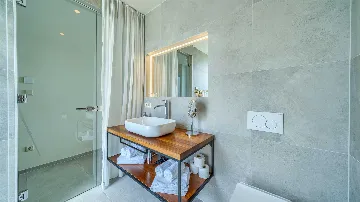 Rogoznica 5-Bedroom Villa for 10 Guests