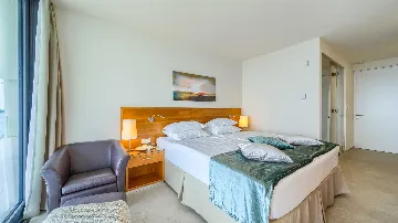 Rogoznica 5-Bedroom Villa for 10 Guests