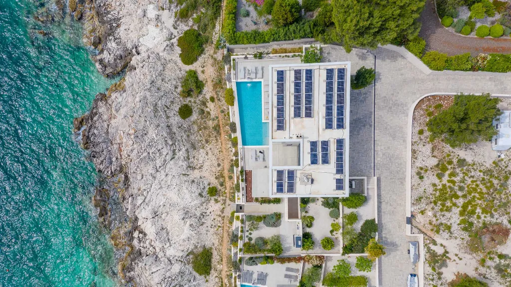 Rogoznica 5-Bedroom Villa for 10 Guests