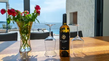 Rogoznica 5-Bedroom Villa for 10 Guests