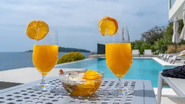 Rogoznica 5-Bedroom Villa for 10 Guests