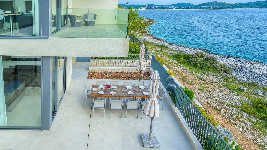 Rogoznica 5-Bedroom Villa with Heated Pool