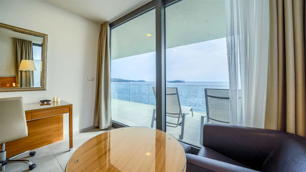 Rogoznica 5-Bedroom Villa with Heated Pool