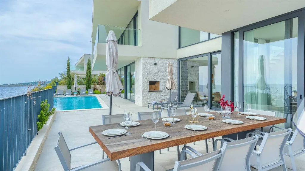 Rogoznica 5-Bedroom Villa with Heated Pool