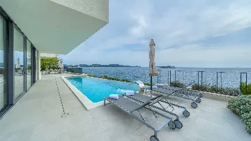 Rogoznica 5-Bedroom Villa with Heated Pool