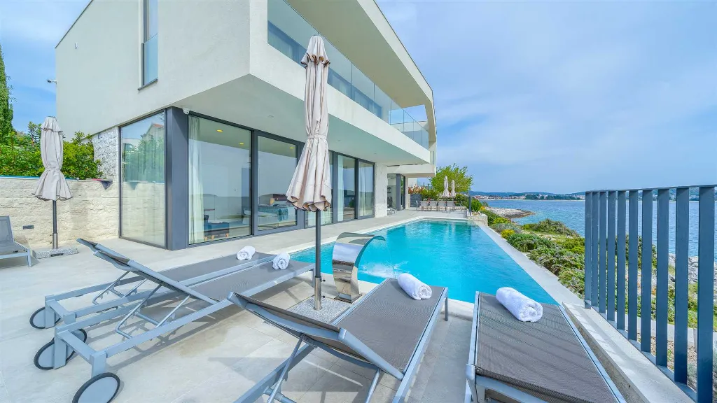 Rogoznica 5-Bedroom Villa with Heated Pool