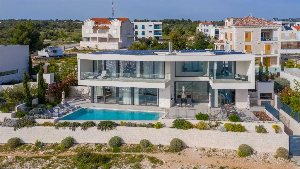 Rogoznica 5-Bedroom Villa with Heated Pool