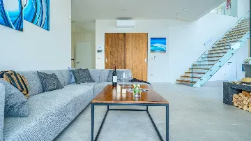 Rogoznica 5-Bedroom Villa for Up to 10 Guests