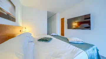 Rogoznica 5-Bedroom Villa for Up to 10 Guests