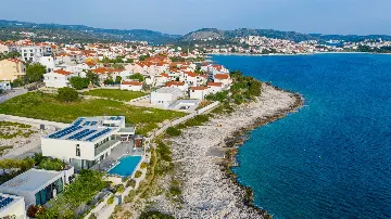 Rogoznica 5-Bedroom Villa for Up to 10 Guests