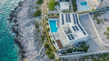 Rogoznica 5-Bedroom Villa for Up to 10 Guests