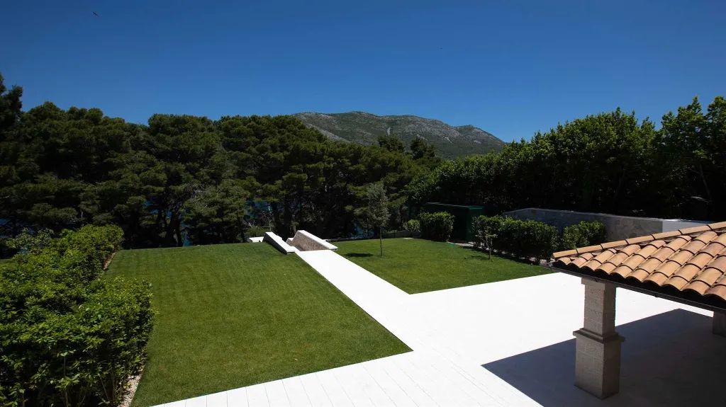 Cavtat 3-Bedroom Villa with Pool for 6 Guests