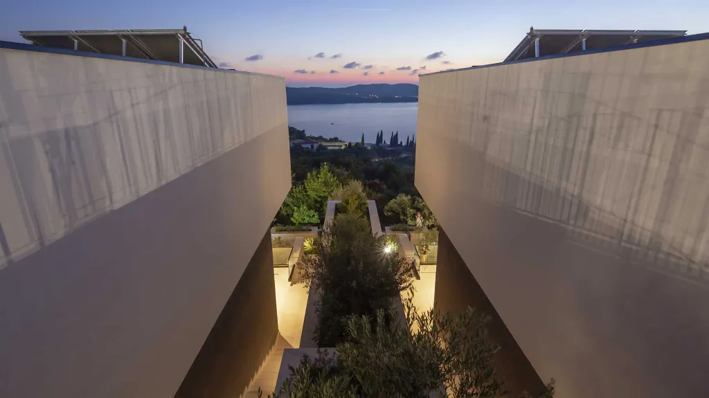 5-Bedroom Villa with Adriatic Sea Views in Orašac