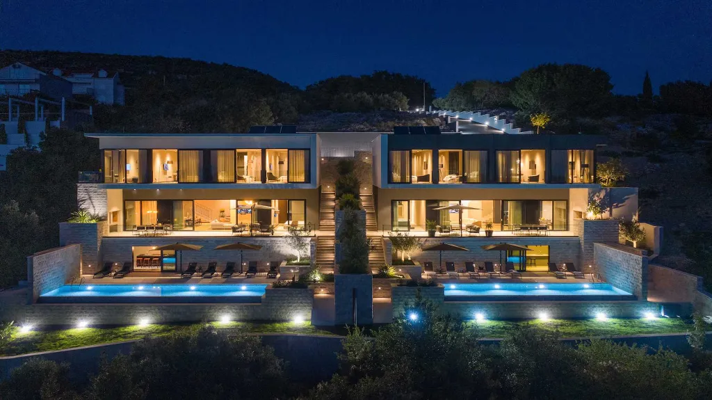 5-Bedroom Villa with Adriatic Sea Views in Orašac