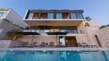 Sea-View Villa in Orašac for up to 10 Guests