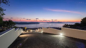 Sea-View Villa in Orašac for up to 10 Guests