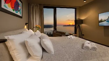 Sea-View Villa in Orašac for up to 10 Guests