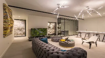 5-Bedroom Villa with Adriatic Views in Grad Korčula