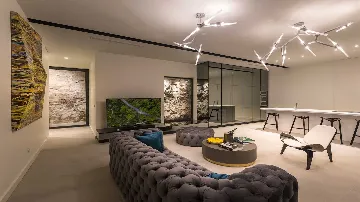 5-Bedroom Villa with Adriatic Views in Grad Korčula