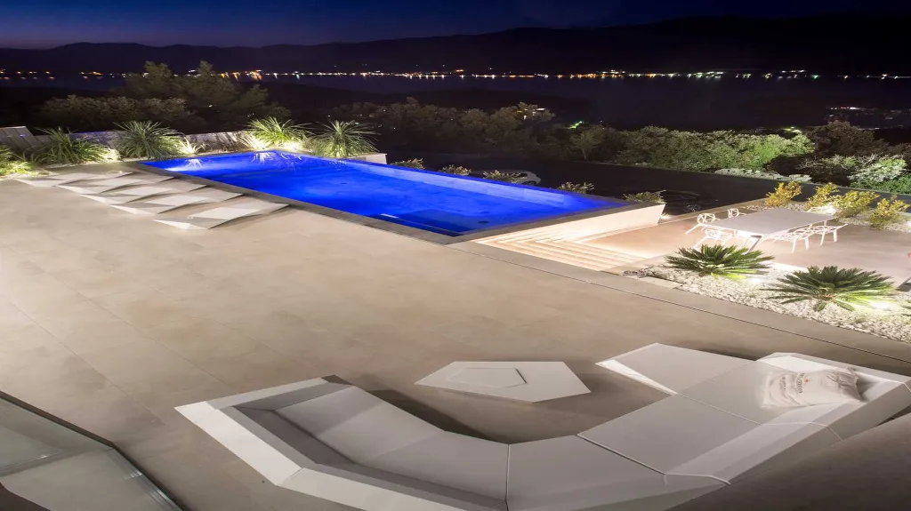 5-Bedroom Villa with Adriatic Views in Grad Korčula