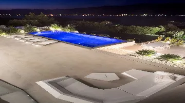 5-Bedroom Villa with Adriatic Views in Grad Korčula