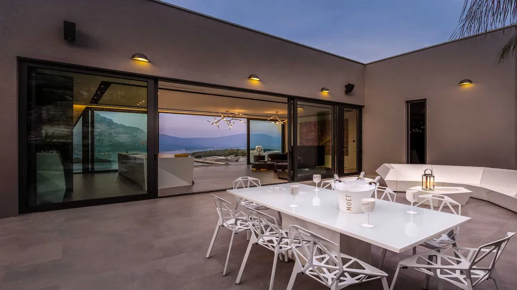 5-Bedroom Villa with Adriatic Views in Grad Korčula