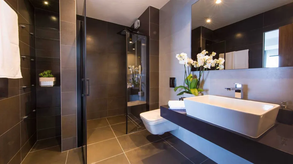 Orašac 5-Bedroom Villa for 10 Guests