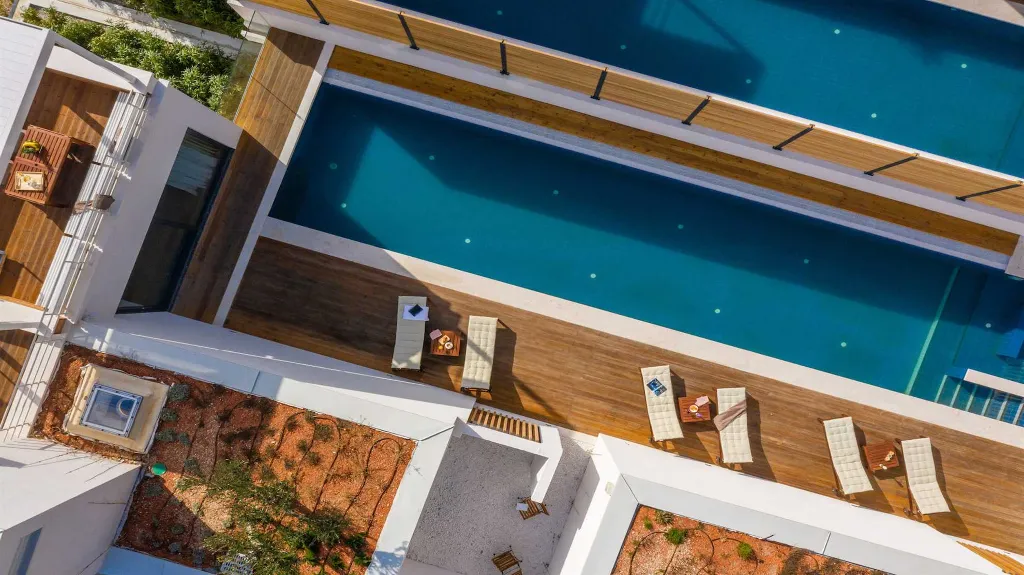Modern 3-Bedroom Villa in Marusici (Up to 8)